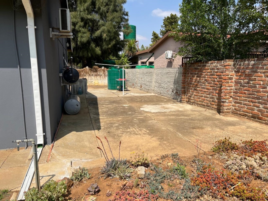 2 Bedroom Property for Sale in Bloemhof North West